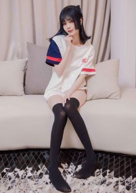 年轻女教师4hd中字免费观看_BD免费高清观看